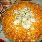 „Wood Grouse Nest“ salotos su vištienos receptais