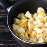 Cómo cocinar compota de membrillo y manzana.